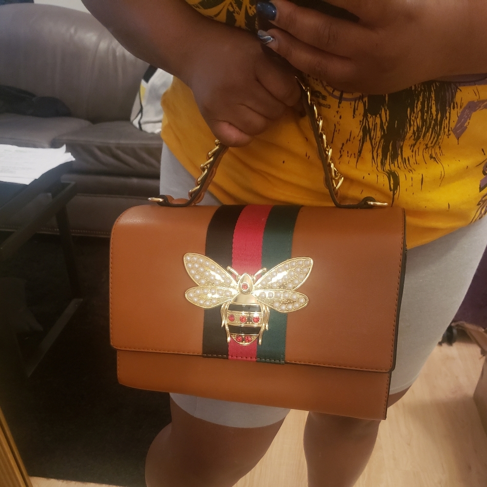 👑🐝 Handbag w/ Wallet - Picture 5 of 5